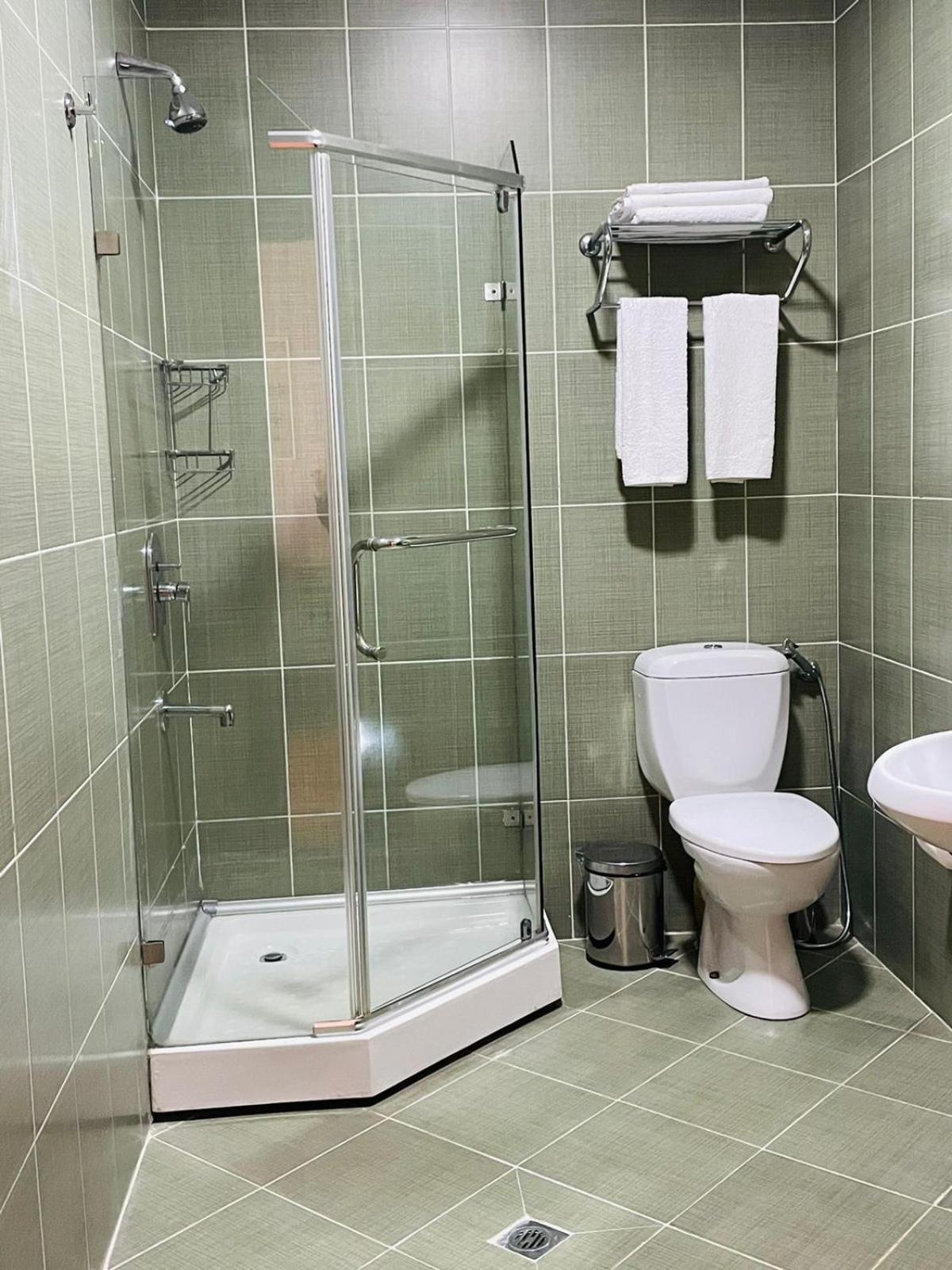 Aura Boutique Hotel Batumi Room photo